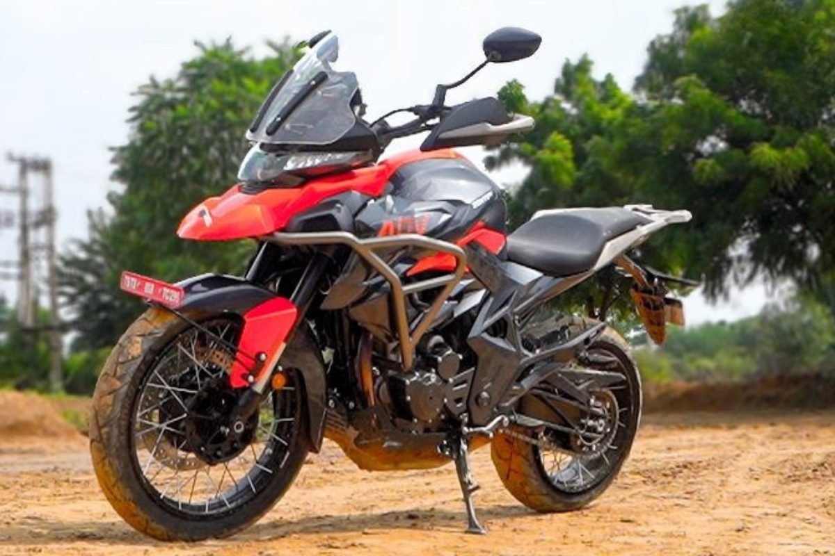 Zontes 350T, adjustable windscreen and 173mm ground clearance, price 3,25,000