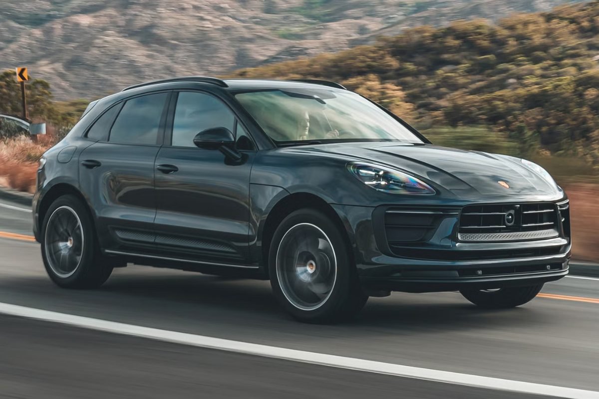 Porsche Macan 88.06 Lakh 2.0L Turbo Petrol Engine and 0 to 100km/H in just 6.4 seconds